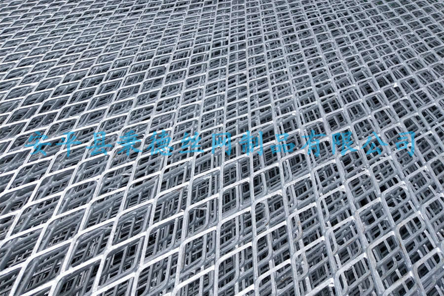 武汉热镀锌钢板网隔离网